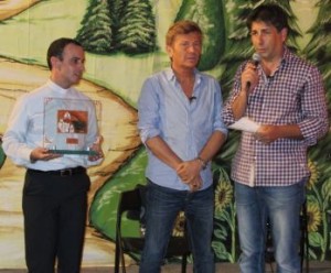 da sinistra: Don Francesco Cristofaro, Ron e Domenico Gareri