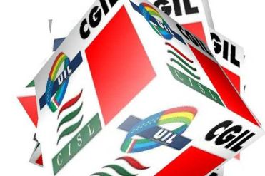 Palermo, 20 maggio- Ancora due settimane di tempo e poi sarà sciopero generale: è l’ultimatum che Cgil, Cisl e Uil lanciano al governo e alla politica regionali. Se Governo e Ars – hanno detto stamani i segretari generali Michele Pagliaro, Maurizio Bernava e Claudio Barone – non assumeranno in questi giorni un impegno comune e un 
