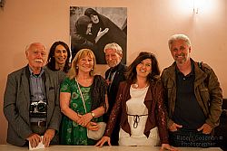 Gigi Petyx, soprannominato da giovane il “paparazzo rosso” per la sua capigliatura fulva, festeggia sessant’anni di vita trascorsi dietro un obiettivo con una serie di mostre organizzate, in lungo e largo, in varie città italiane e particolarmente in Sicilia. Castelbuono, ormai “città della fotografia” per le tante iniziative realizzate dalla Associazione Culturale Enzo La Grua, 
