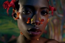 Palermo, 20 settembre 2020 – La giuria internazionale composta dall’italiano Ernesto Tomasini (attore, musicista, artista e performer), dalla svizzera Jasmin Basic (storica del cinema, selezionatrice e produttrice), dalla spagnola Nuria Cubas (direttrice artistica Filmadrid), dal francese Michael Dacheux (regista) e dall’austriaco Dietmar Schwarzler (distributore, curatore e scrittore) assegna il premio per il miglior lungometraggio della sezione Nuove Visioni a Ne croyez surtout pas que 
